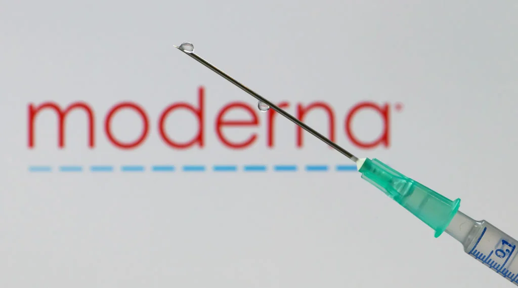 FDA 顧問全票支持 Moderna mRNA 流感疫苗　內部政治干預審查曝光