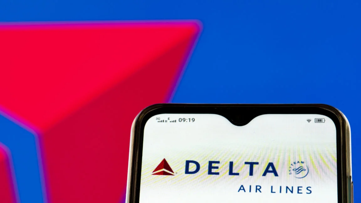 DEF CON 結束後的航班驚魂：Delta 591 機上驚傳「邪惡雙胞胎」假熱點攻擊
