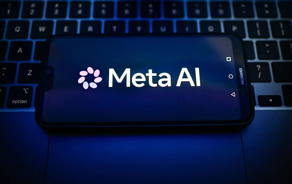 Meta 悄悄更新商業條款 10/30 生效：商家帳號若不關閉　Meta 將能爬取網站內容訓練 AI